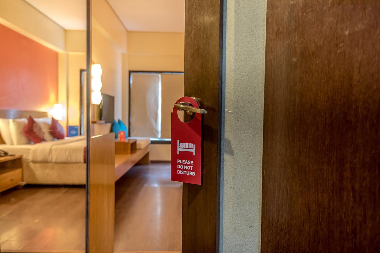 Oyo Flagship 584 Santacruz East Hotel Mālād Kültér fotó